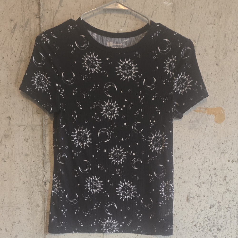 No Boundaries Black and White Ribbed Graphic Tee